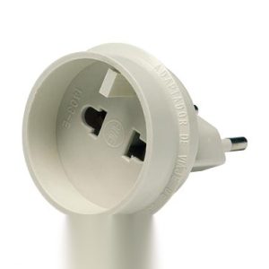 ADAPTADOR 10A-250V 48X63X48