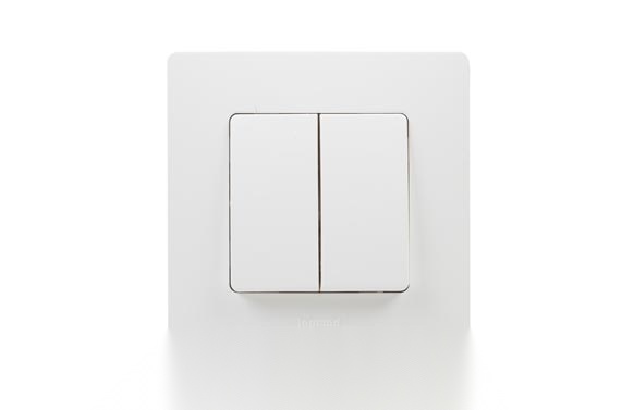 CONMUTADOR DOBLE BLANCO SERIE