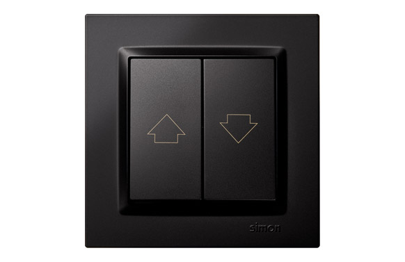 PULSADOR 230V 840X840 MM SERIE