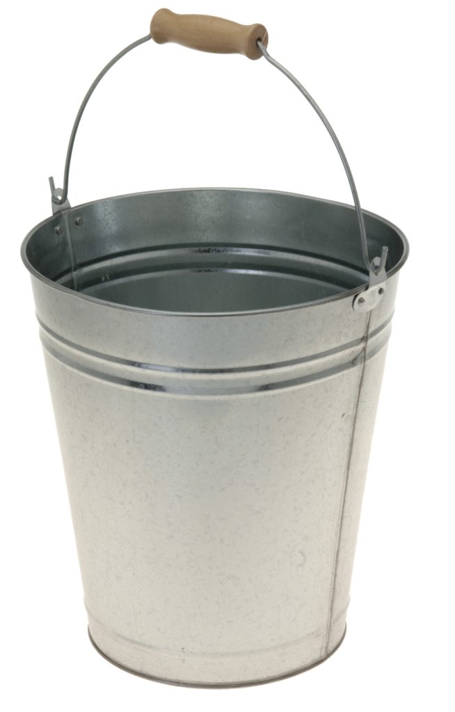 CUBO GALVANIZADO ASA MADERA 10