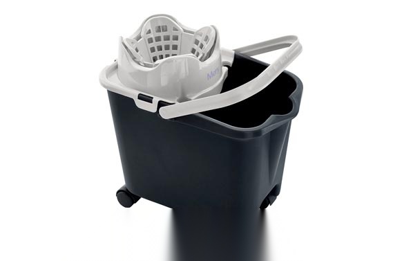 CUBO C/RUEDAS+ESCURRIDOR 14L A