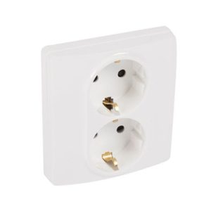 BASE ENCHUFE DOBLE 2P+T BL SER