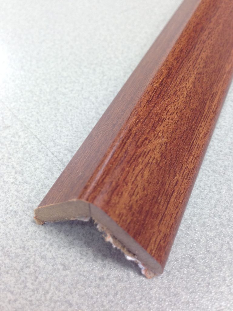 ESQUINERO ADH 30X30X2,60MT SAP