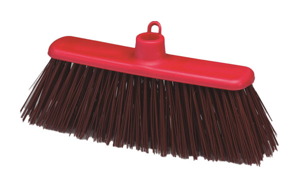 ESCOBA MOQUETA TRES SIN PALO 2