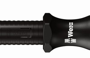 LLAVE DE CARRACA REVERSIBLE DE