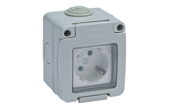 BASE ENCHUFE SCHUKO TT EST 10A