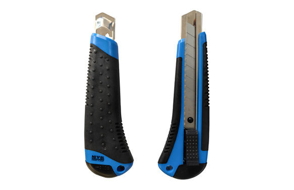 CUTTER PROF 18MM NV100800