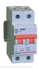 AUTOMATICO 1 POLO + NEUTRO 16