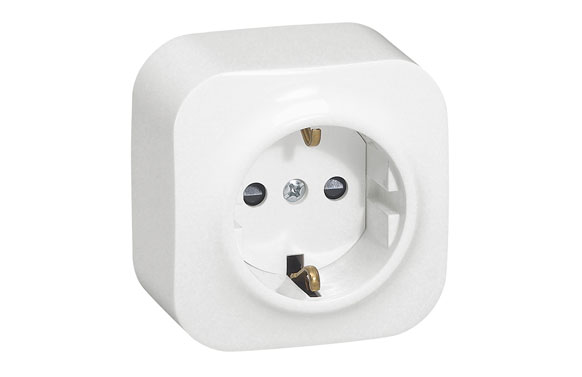 BASE ENCHUFE SUP SCHUKO TT