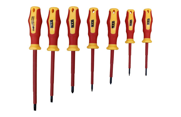 DESTORNILLADOR AISLADO 1000 V