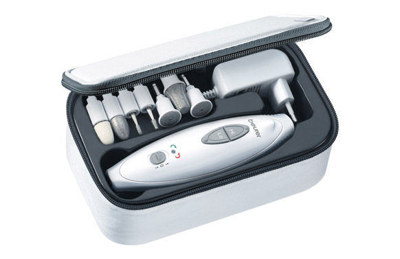 MANICURA-PEDICURA PROFESIONAL