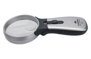 LUPA DE MANO CON LUZ CLASSIC 2