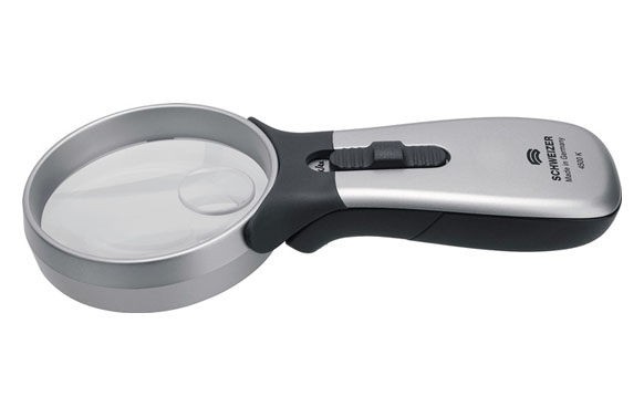 LUPA DE MANO CON LUZ CLASSIC 2