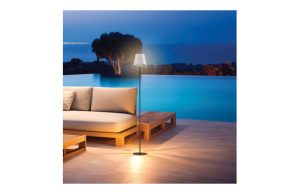 LAMPARA DE PIE DE METAL BLANCO