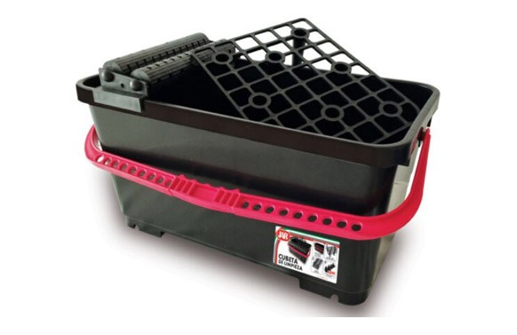 CUBETA LIMPIEZA CON RUEDAS 24