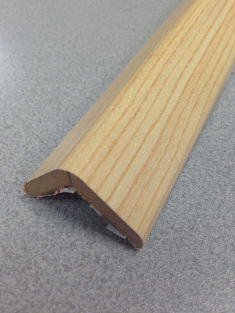 ESQUINERO ADH 30X30X2,60MT PIN