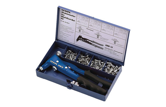 REMACHADORA DE TUERCAS REMACHA