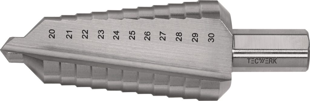 BROCA ESCALONADA ESTRIA RECTA