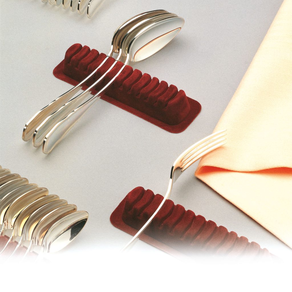 ORGANIZADOR 114 CUBIERTOS ADH