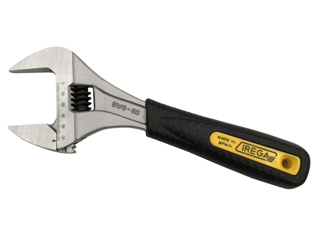 LLAVE AJUST. M/CENT 06″ IREGA