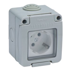 BASE ENCHUFE SCHUKO TT EST 10A