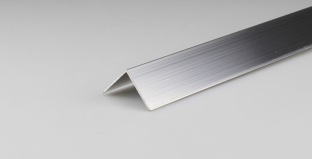 ANGULO 20X20MM-2,60MT 2,6 MT