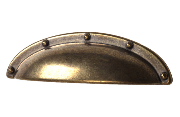 TIRADOR CUERO 92X95X20MM 7-200